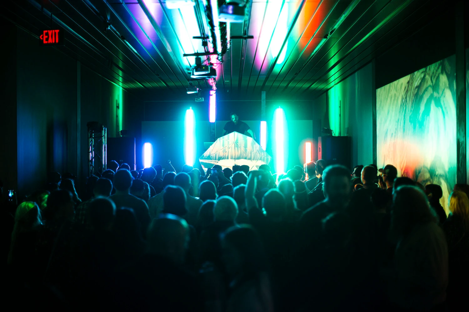 Com Truise